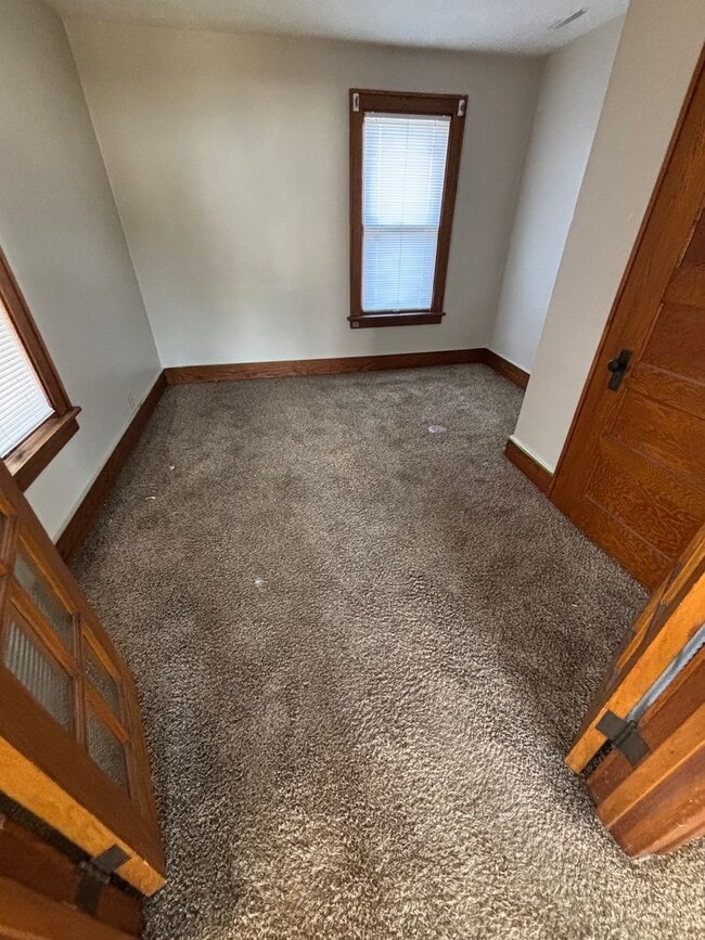 Building Photo - 3117 Marshall Ave Unit 3117 1/2 Marshall Ave