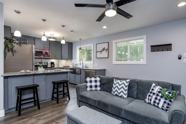 Photo - 1441 Chapparal Rd