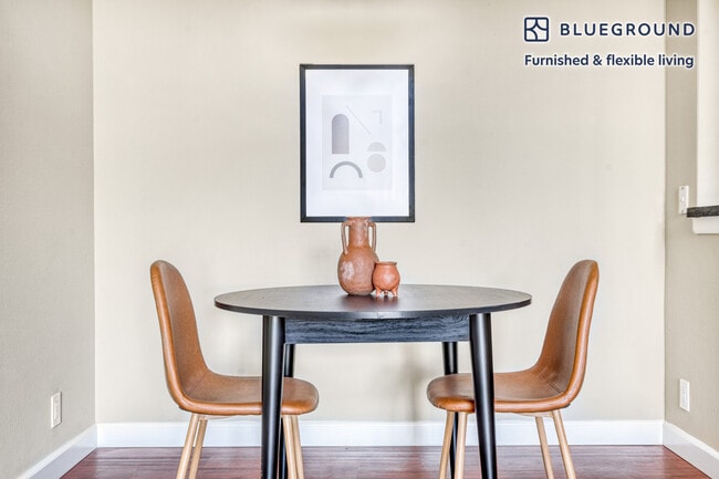 Photo - 2147 Newhall St Unidad SI FL3-ID847