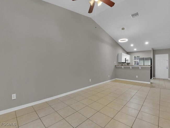 Photo - 801 Meadow Rd