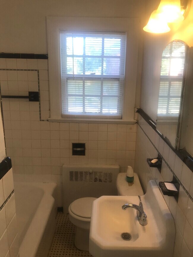 Photo - 1310 N Independence St