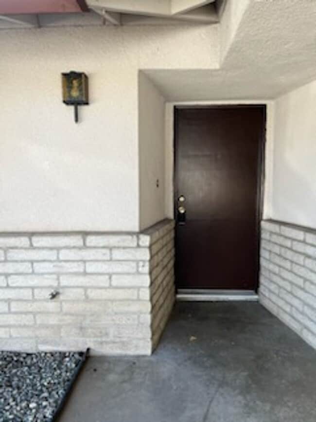 Photo - Holte &amp; Associates-Briarwood Ave Unidad 41895