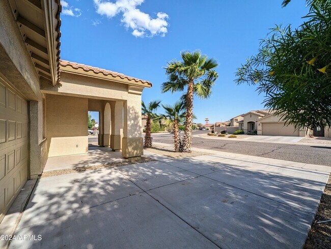 Photo - 15432 W Tasha Cir
