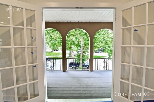 Building Photo - 4315 Roanoke Pkwy Unit 4311-2S