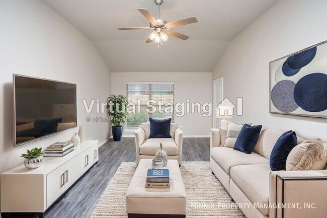 Building Photo - 2110 N. Ave. L-B