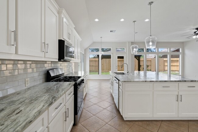 Building Photo - 2707 Oak Pass Ct Rental