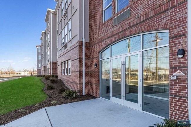 Photo - The Grande Saddle Brook