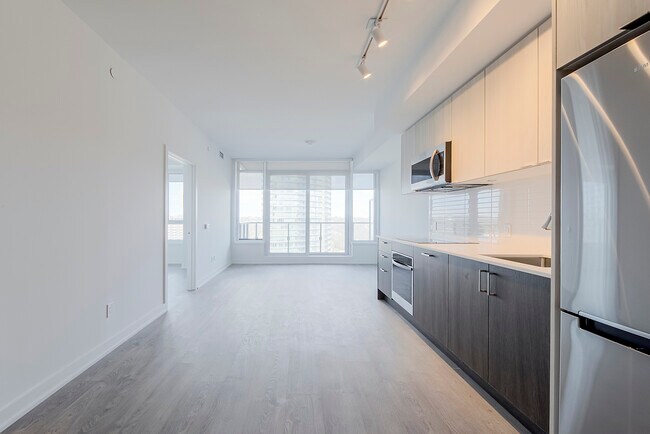 Photo - 1928-1928 Lake Shore Blvd W