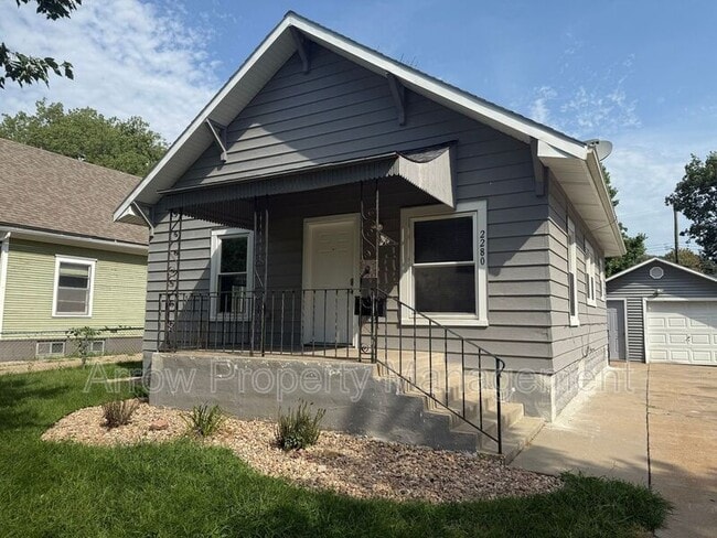 Building Photo - 2280 Sheldon St Rental