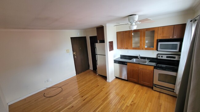 Photo - 56 68th St Unit 12A
