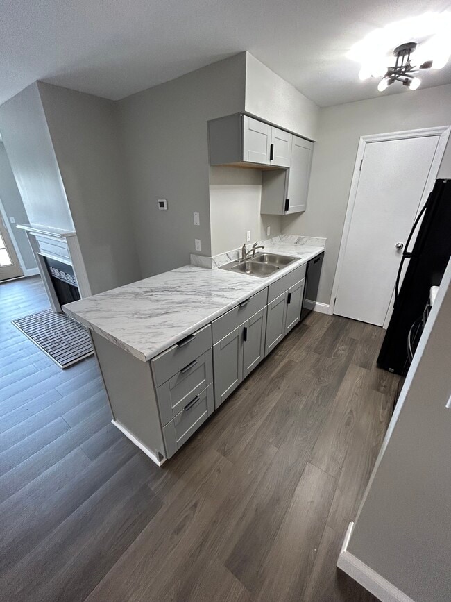 112 Prescott Pl Unit 112 Prescott Place