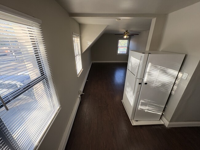 Photo - 560 Muncey Rd Unit 2