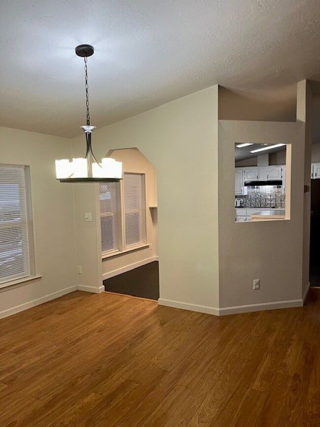 Photo - Beautifully updated home in Port Orchard!