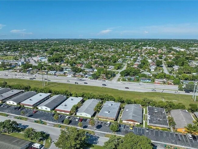 Photo - 581 Kathy Ln Unit B