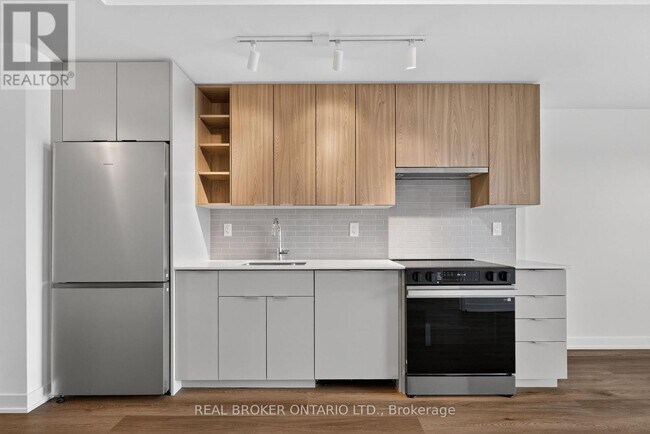 Photo - 2075 Lakeshore Rd. Unit 1411
