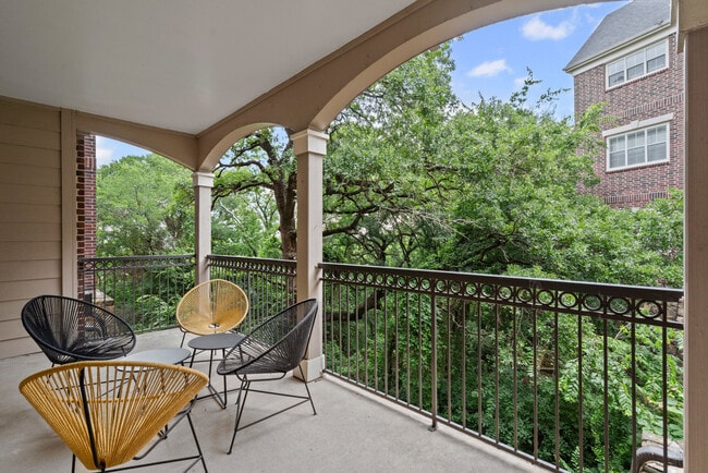 Grapevine 2499 apartments — community photo