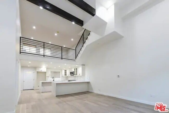 Photo - 5019 W Maplewood Ave