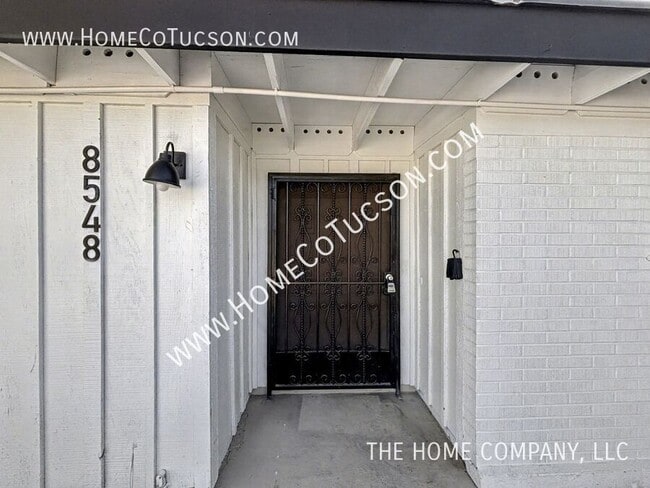 Photo - 8548 E Beverly St
