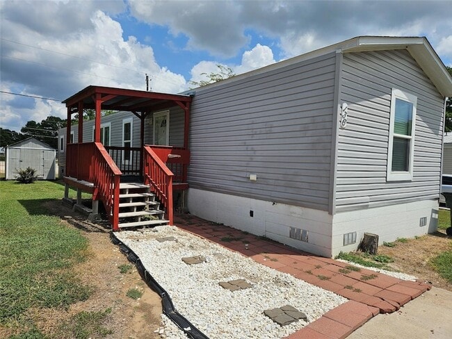 Building Photo - 136 Navasota Dr Rental