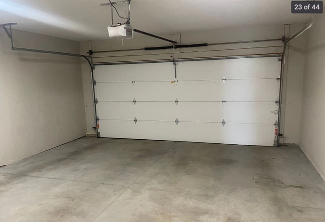 Photo - 3 Bedroom 2 Bathroom 2 CAR GARAGE