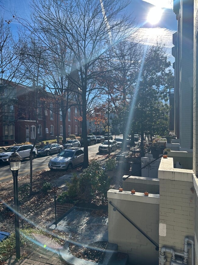 Photo - 120 3rd St NE