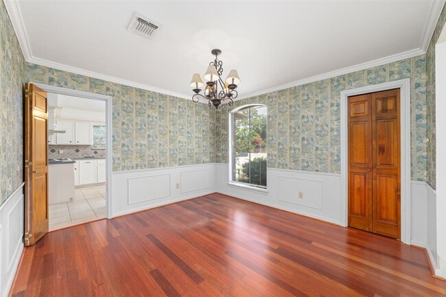 Building Photo - 11838 Riverview Dr