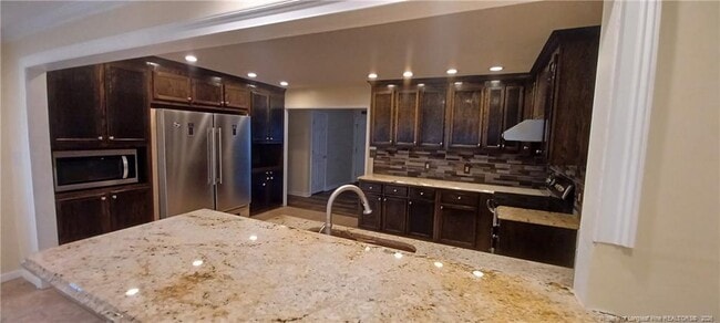 Photo - 211 Sheffield Ct