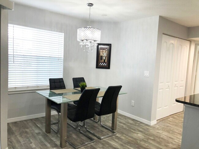 Photo - 7220 Westpointe Blvd