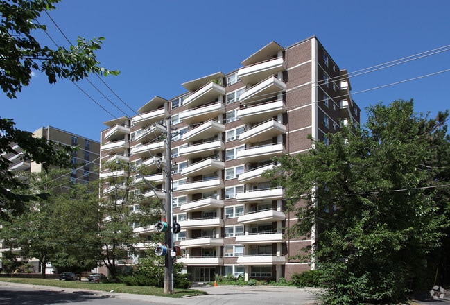 Building Photo - The Ambassador