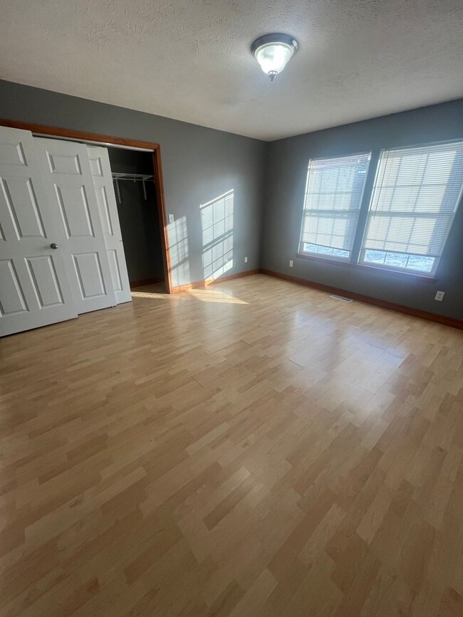 Photo - BEAUTIFUL LARGE 2 bedroom 2 bath CHATHAM SCHOOLS SPRINGFIELD UTILITIES