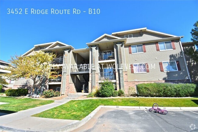 Building Photo - Breathtaking 3 Bed Eagle Mountain Condo! N... Unit B10