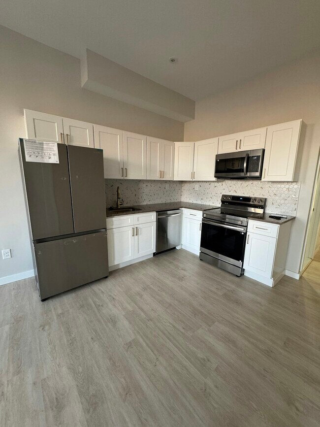 Photo - 2416 N Charles St