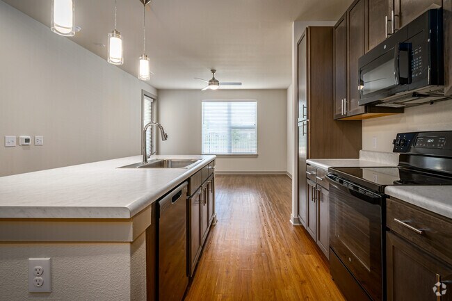 1BR, 1BA - 854SF