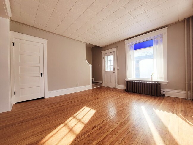 Photo - Large 2 Bedroom Side by Side Duplex Unit J&A 230 West