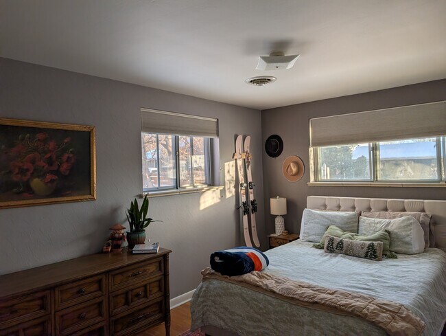 Photo - 1394 S Corona St