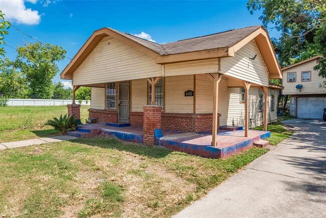 Photo - 6402 W Montgomery Rd