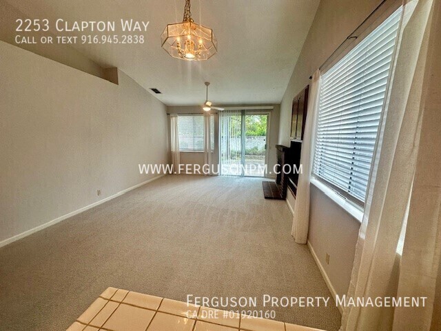 Photo - 2253 Clapton Way