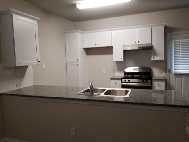 Photo - 7930 Oak Mdws Bnd