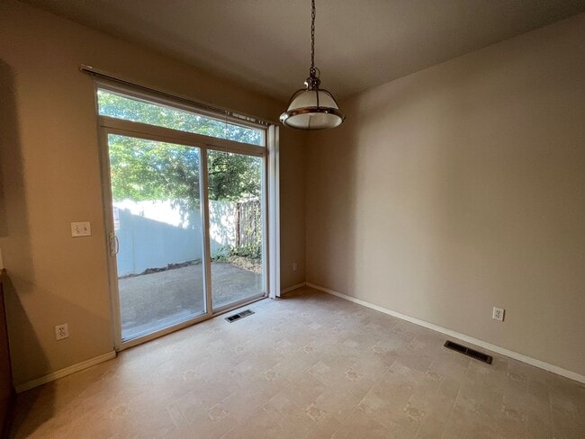 Photo - 4353 SE Chelsea Ln