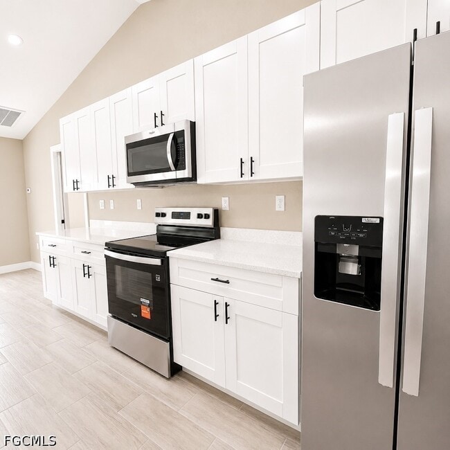 Photo - 3464 NE 9th Pl