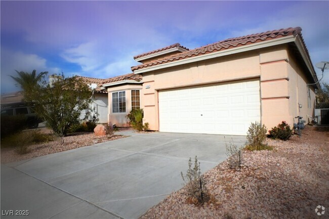 Building Photo - 1108 Coral Rainbow Ave Rental