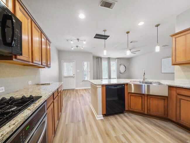 Photo - 17814 Arapaho Hill Ln