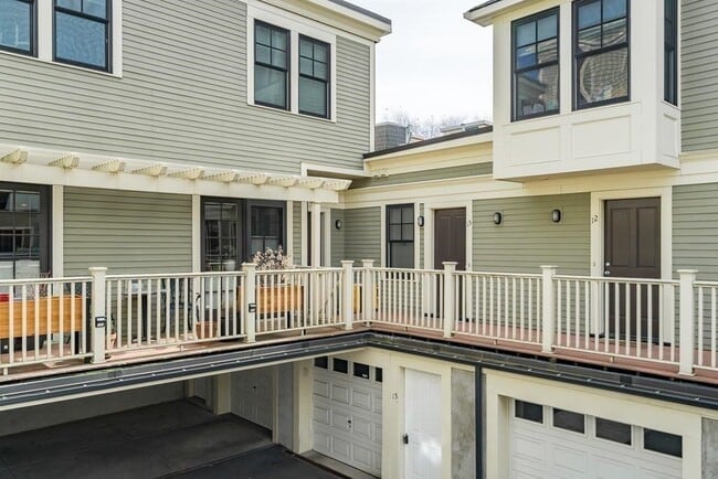 Photo - 15 Valentine St Townhome