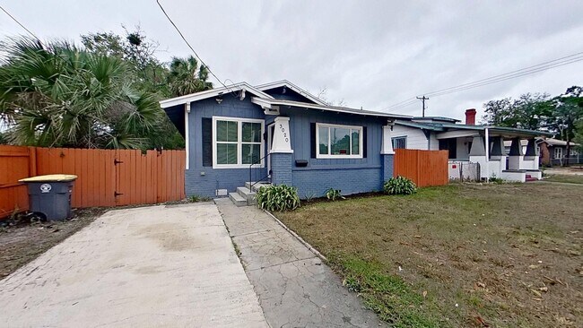 Photo - **Charming 3-Bedroom Historic Home with Covered Porch and Large Yard**