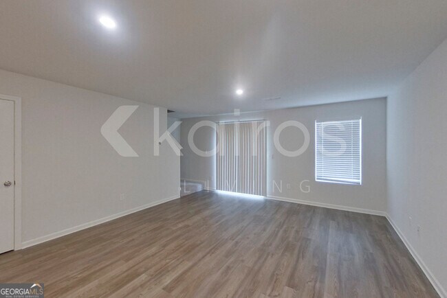 Photo - 371 Ironwood Ct