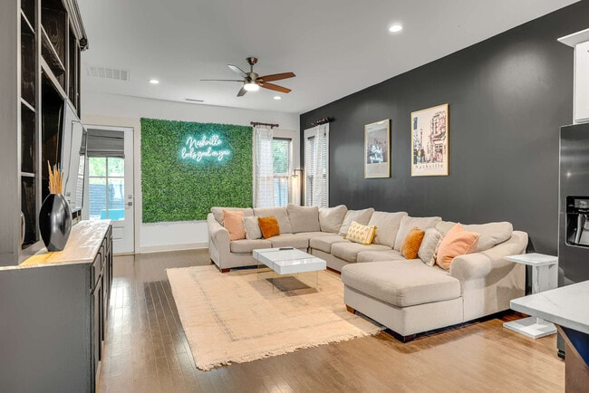 Photo - 1006 Free Silver Rd Unit ID1239915P