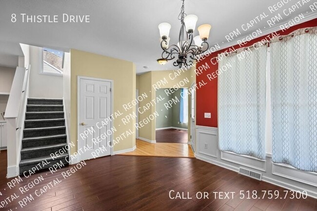 Photo - 8 Thistle Dr