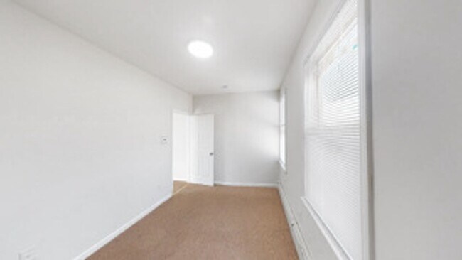 Photo - 1052 Garfield Ave Unit 3