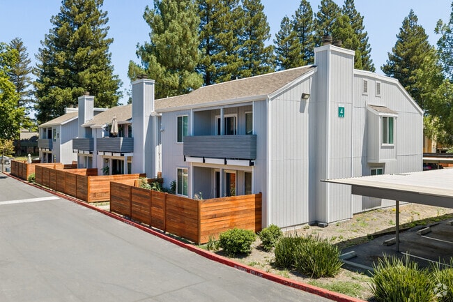 Building Photo - Greenhaven Oaks Apartments