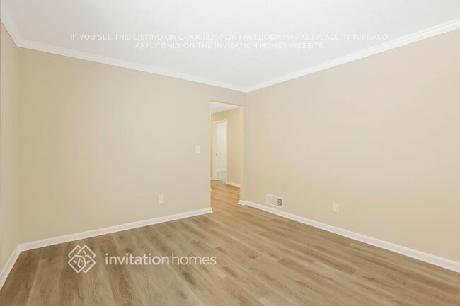 Photo - 885 Rodney Dr SW